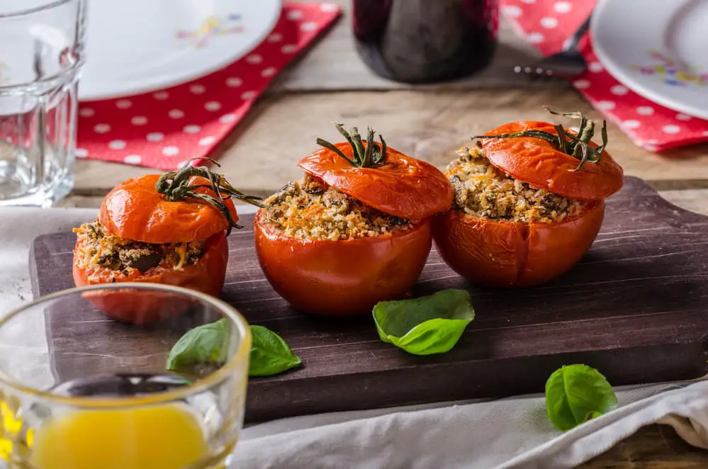 stuffed tomato with quinoa