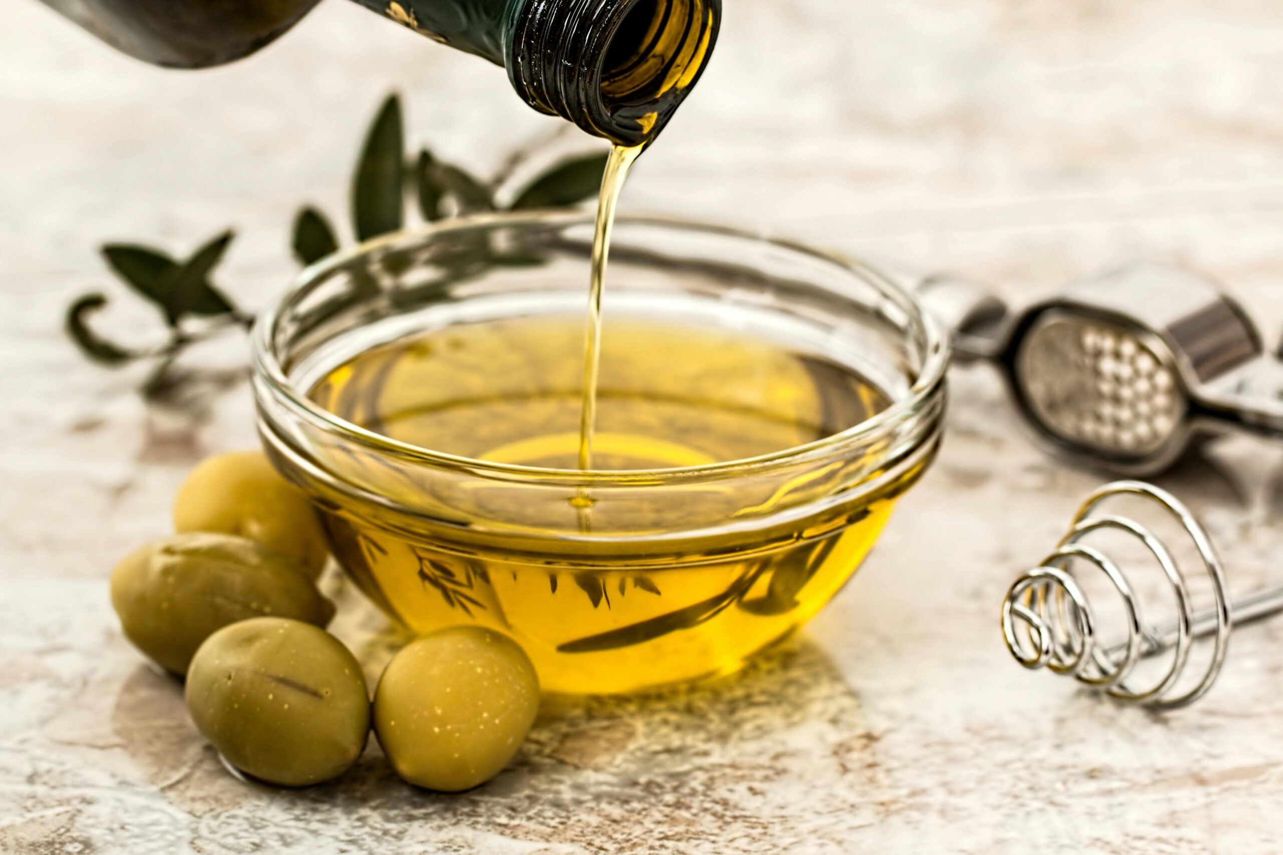 Role of Olive Oil in Mediterranean Cooking